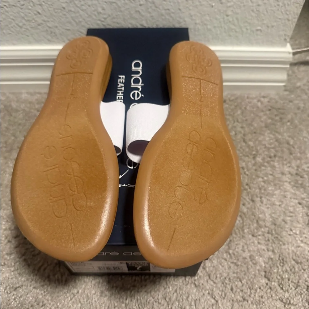 Brand new Andre Assous Nice sandals sz 7